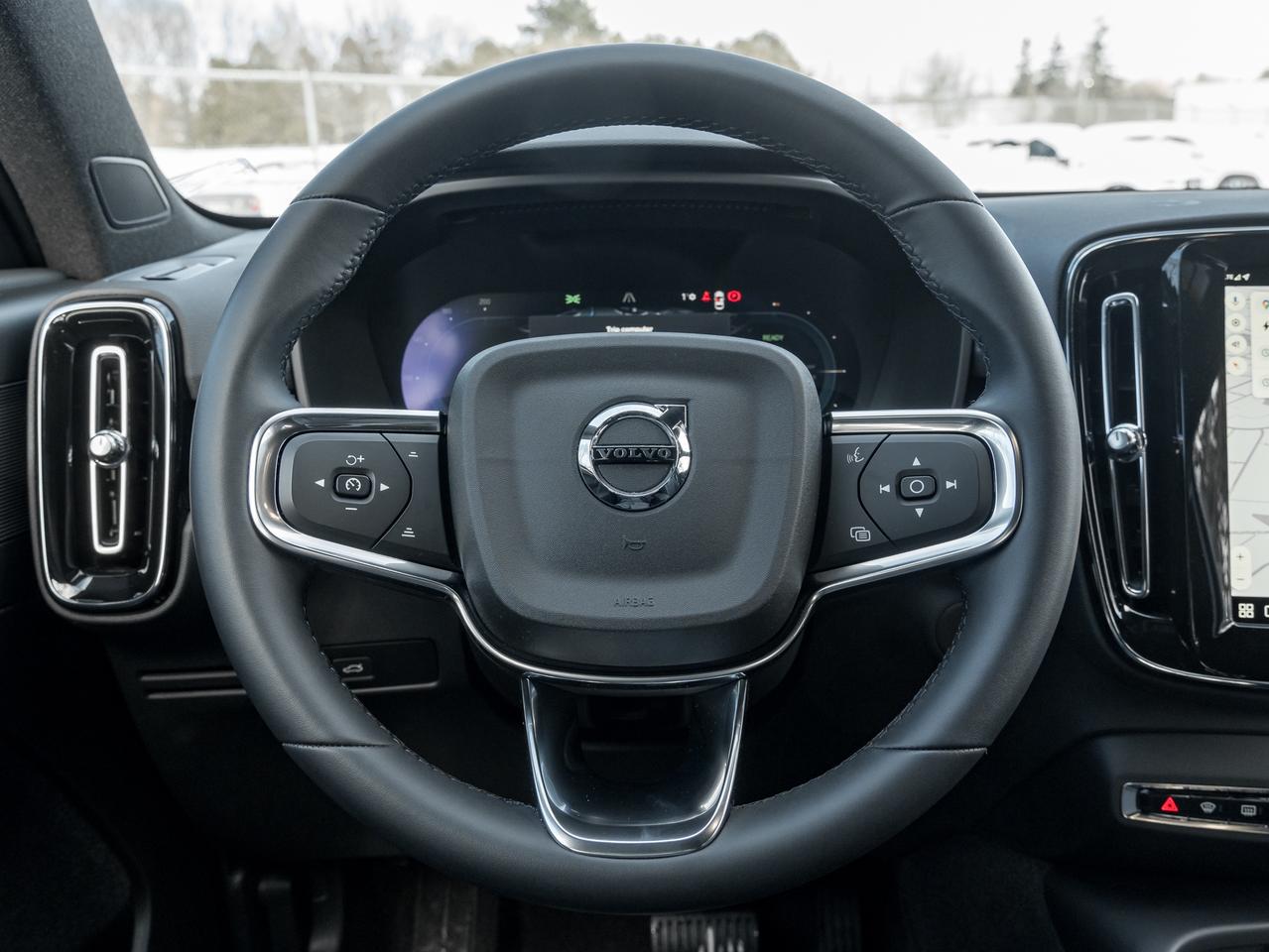 2024 Volvo XC40 Recharge Pure Electric Twin eAWD Core  CPO FINANCE RATE 3.49%* Photo