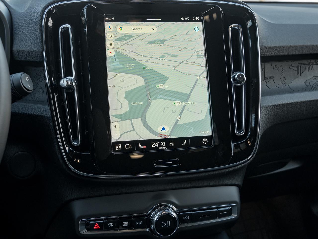 2024 Volvo XC40 Recharge Pure Electric Twin eAWD Core  CPO FINANCE RATE 3.49%* Photo