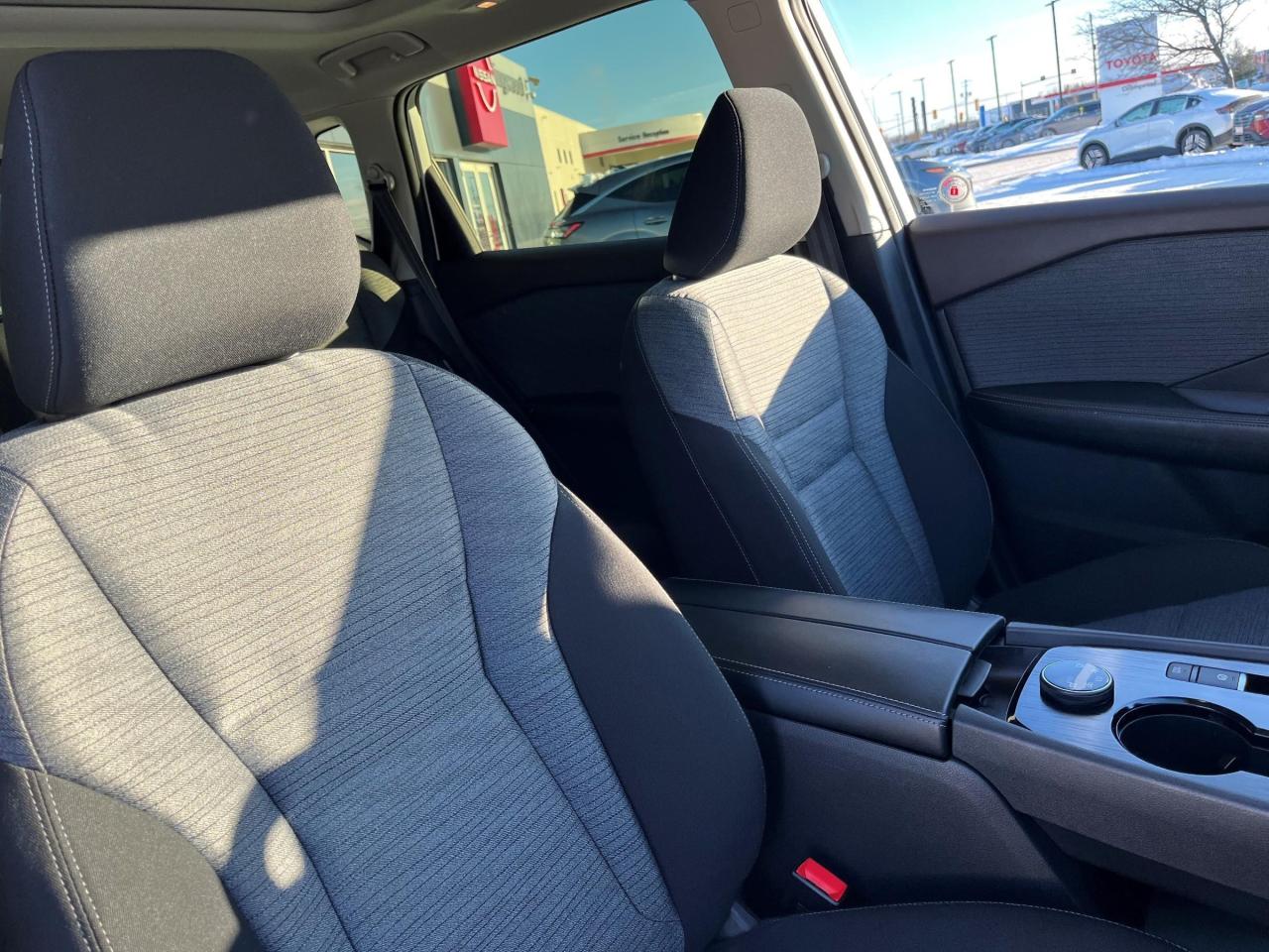 2023 Nissan Rogue SV Moonroof 4dr All-Wheel Drive Sport Utility Photo