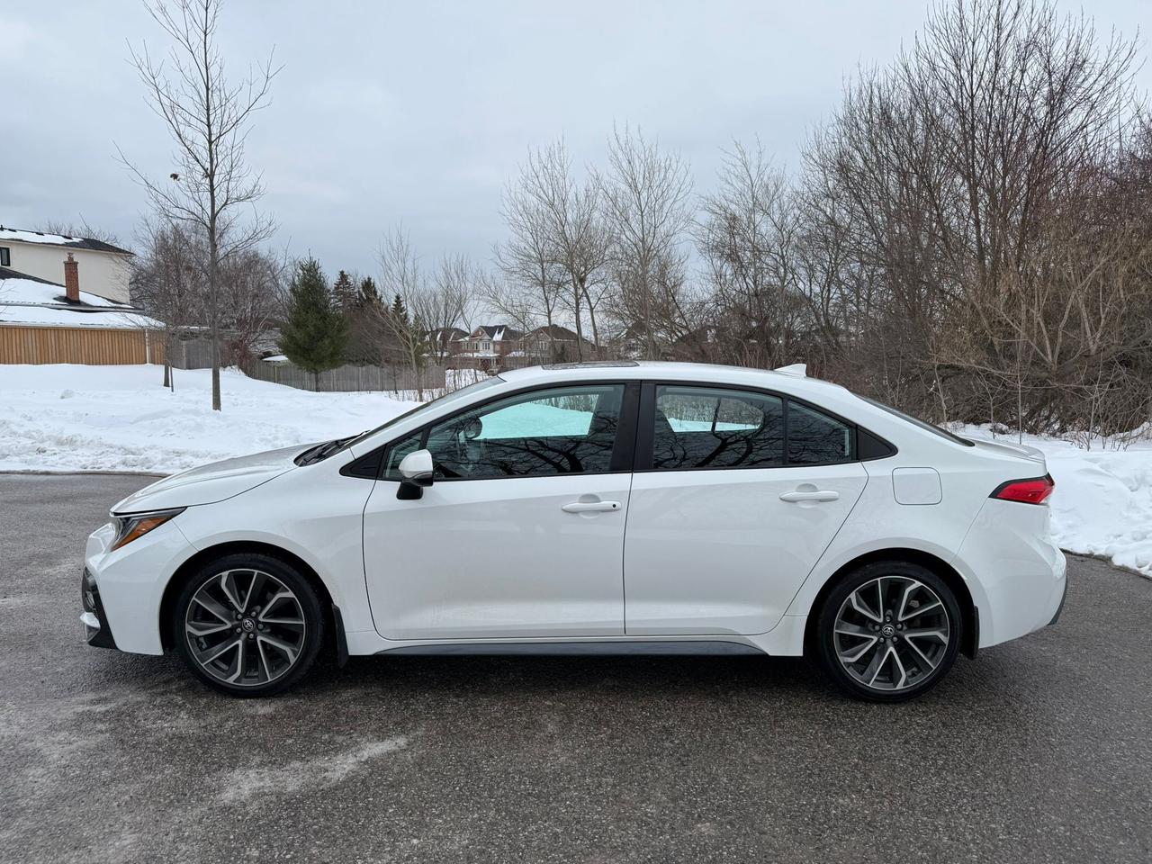 2022 Toyota Corolla SE UPGRADE !  - REMOTE STARTER - ONE OWNER - NO AC Photo2