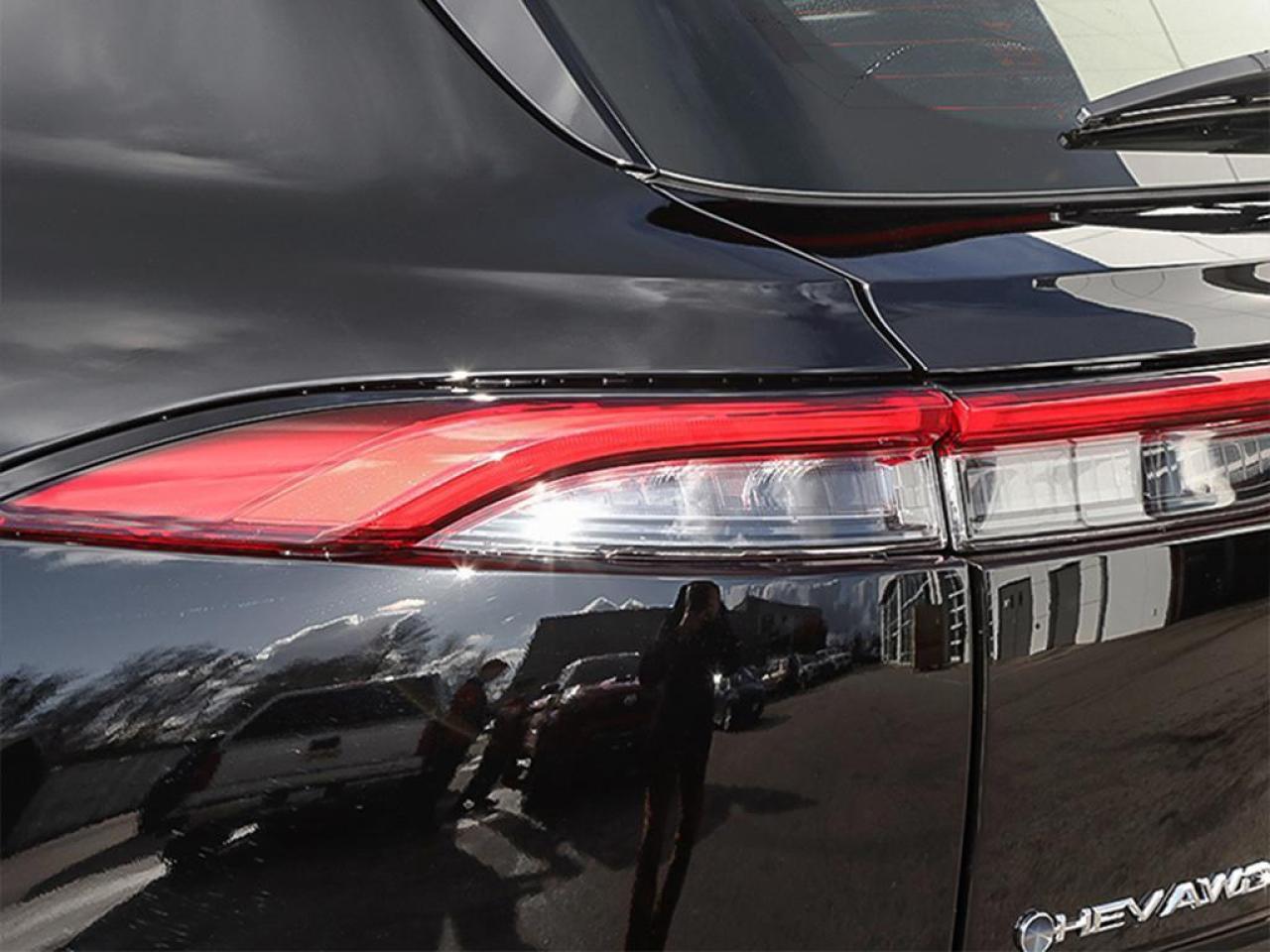 2026 Toyota Crown Signia Limited 4dr All-Wheel Drive Photo