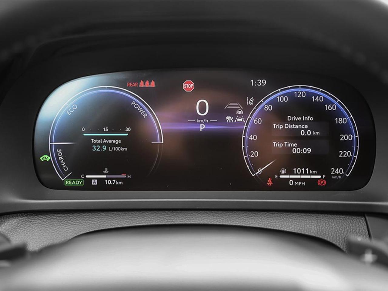 2026 Toyota Crown Signia Limited 4dr All-Wheel Drive Photo