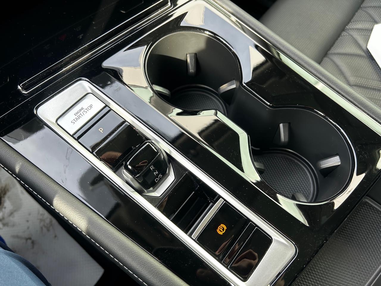 2024 Volkswagen Atlas 2.0 TSI Execline 4dr All-Wheel Drive 4MOTION Photo