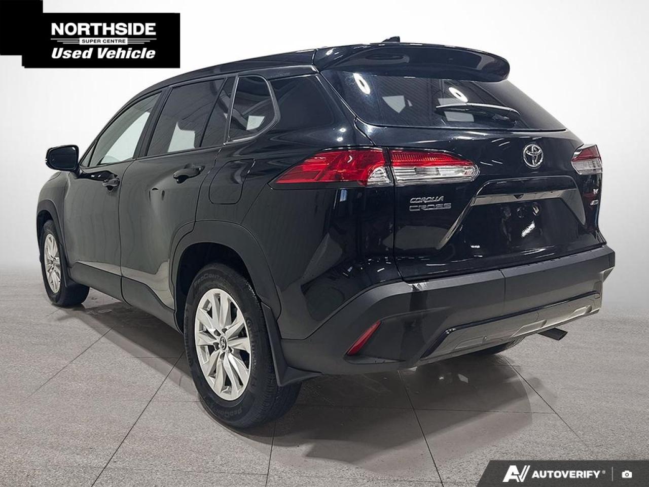 2023 Toyota Corolla Cross LE 4dr All-Wheel Drive Photo