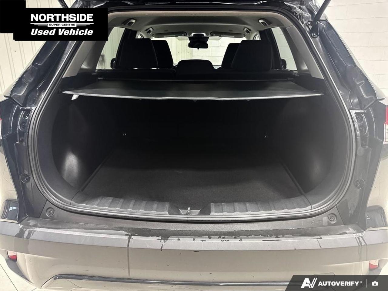 2023 Toyota Corolla Cross LE 4dr All-Wheel Drive Photo