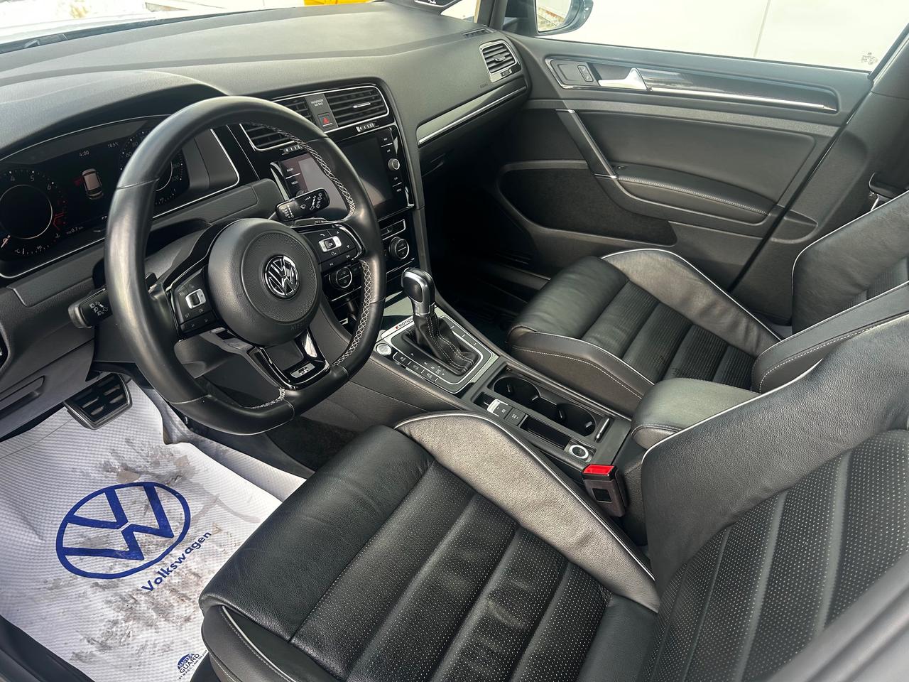 2018 Volkswagen Golf R 2.0 TSI (DSG) 4dr All-Wheel Drive 4MOTION Hatchback Photo