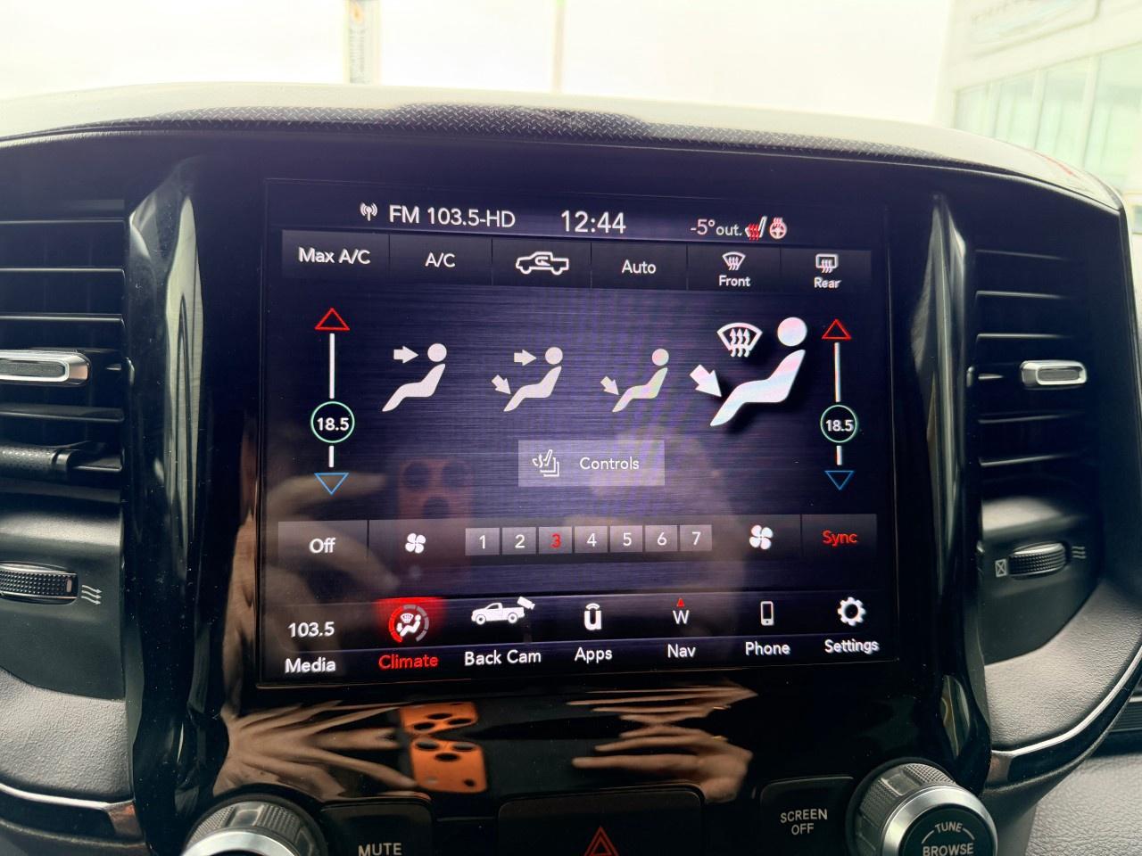 2020 RAM 1500 Big Horn 4x4 Crew Cab 5'7" Box Photo