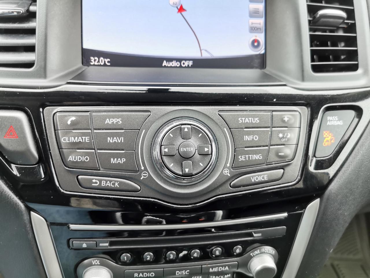 2018 Nissan Pathfinder SV Photo