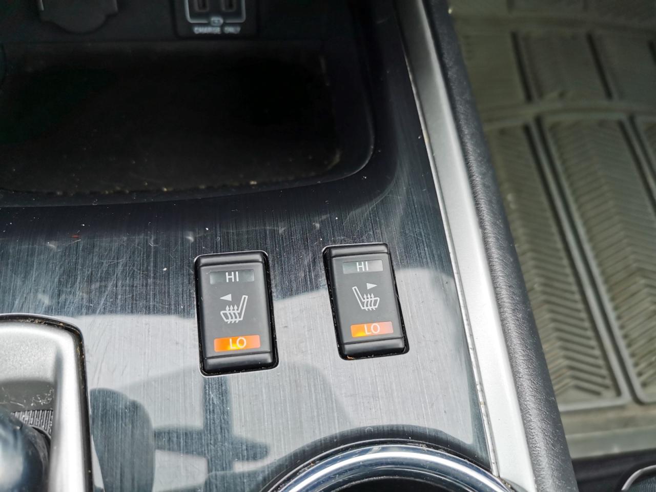 2018 Nissan Pathfinder SV Photo