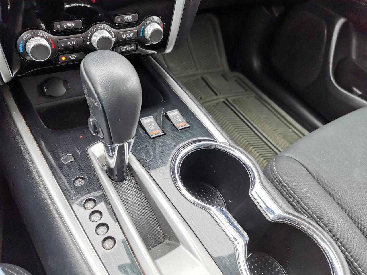 2018 Nissan Pathfinder SV Photo