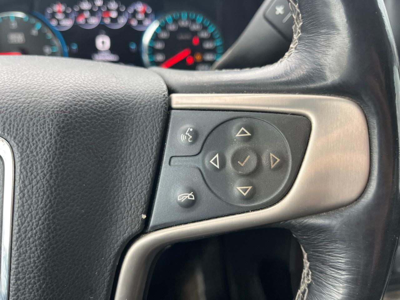 2018 GMC Sierra 1500 4WD Crew Cab Standard Box Denali Photo