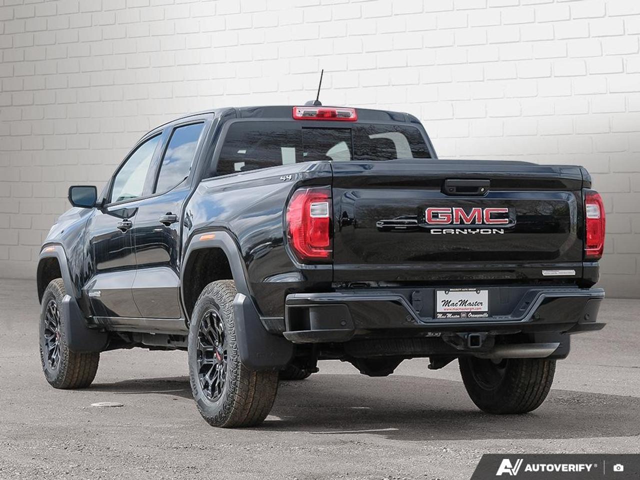 2026 GMC Canyon Crew Cab Short Box 4-Wheel Drive Elevation Photo2
