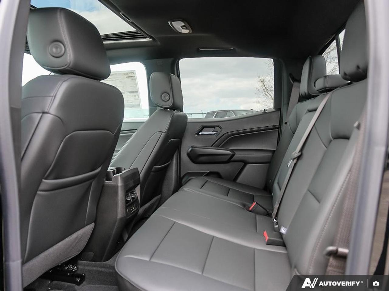 2026 GMC Canyon Crew Cab Short Box 4-Wheel Drive Elevation Photo