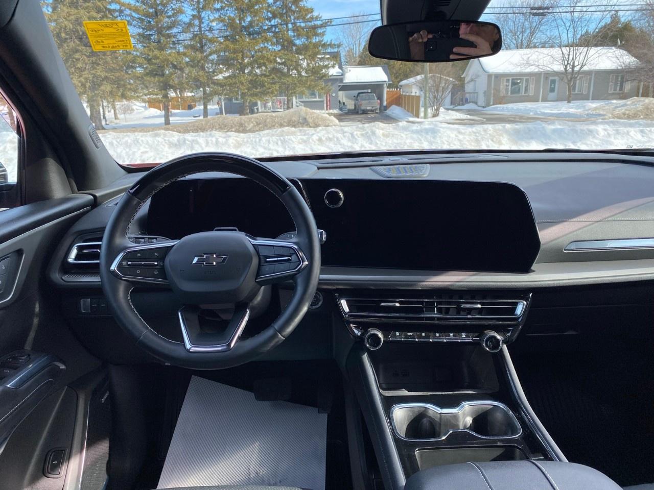 2025 Chevrolet Traverse AWD 4dr LT Photo