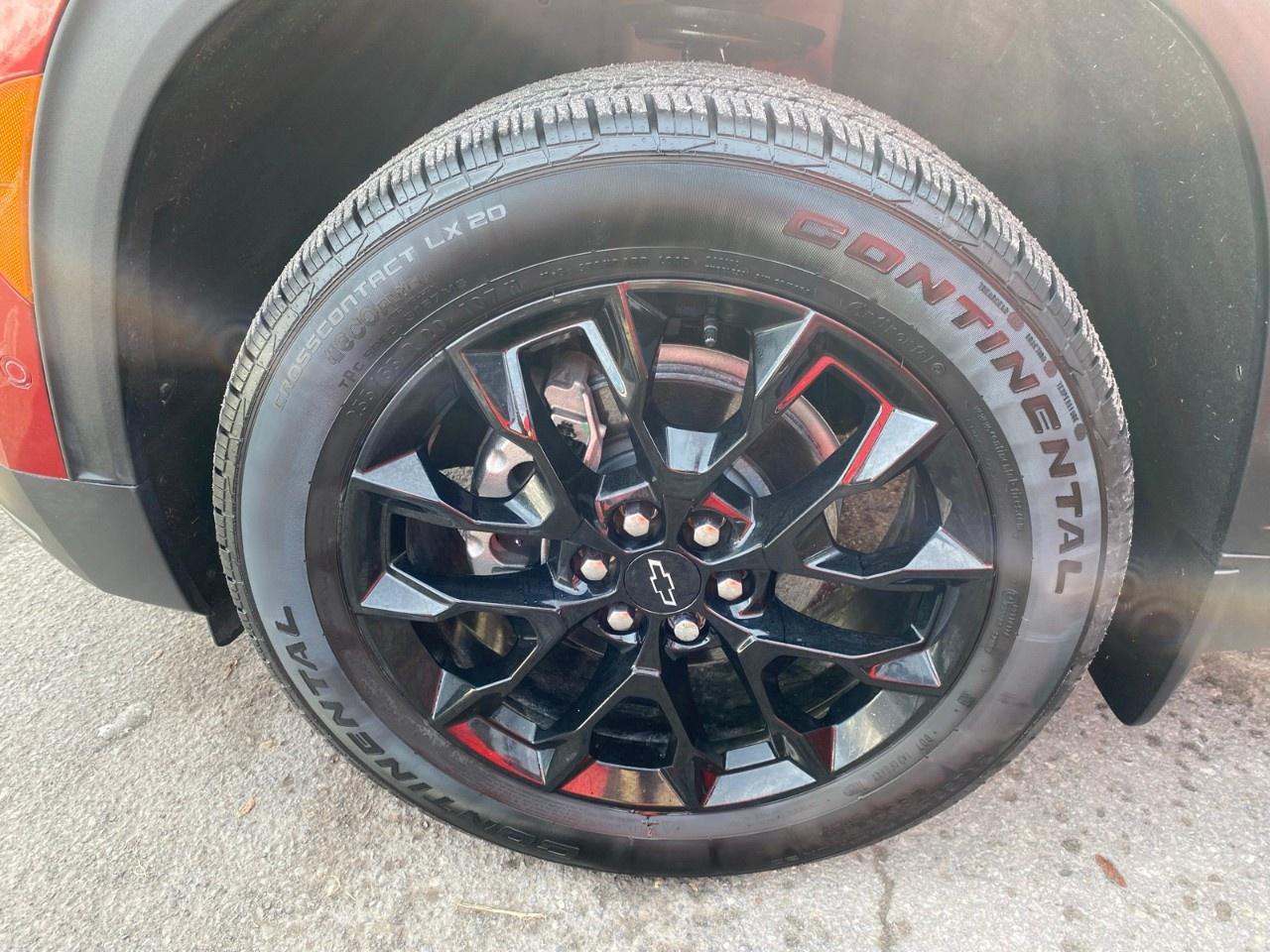 2025 Chevrolet Traverse AWD 4dr LT Photo