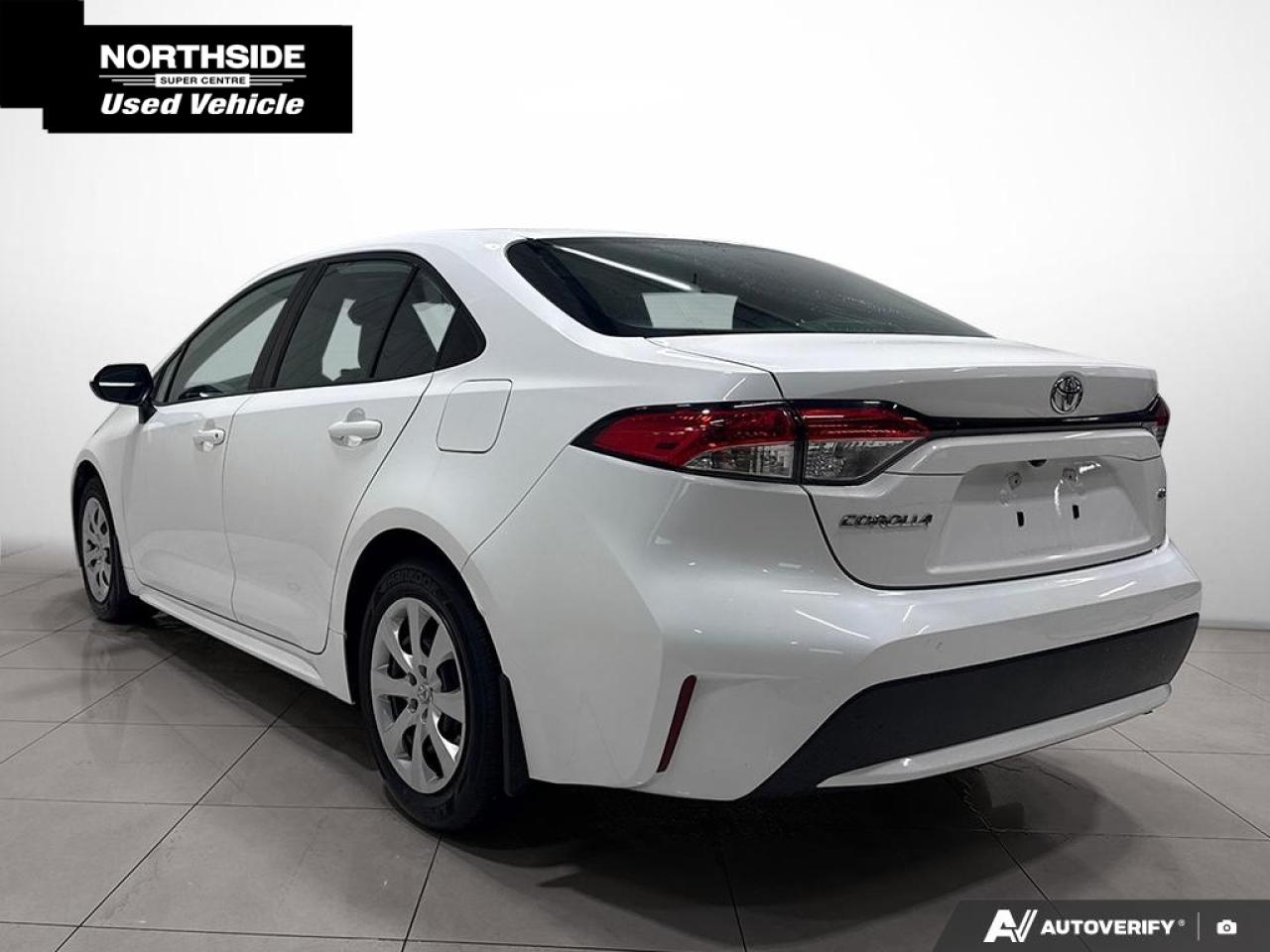 2021 Toyota Corolla LE 4DR SEDAN Photo4