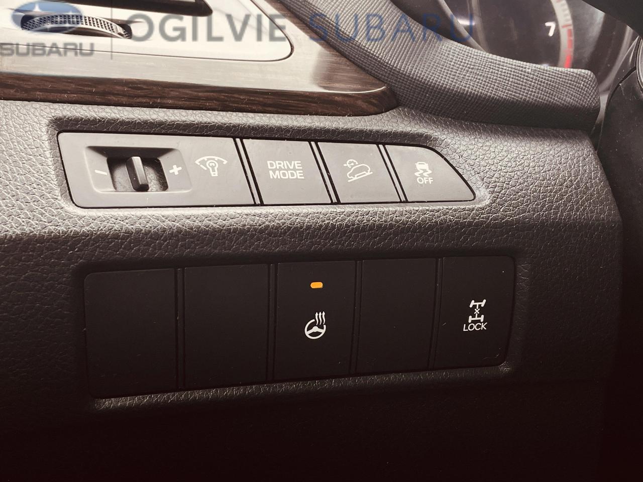 2017 Hyundai Santa Fe Sport 2.4 SE (A6) 4dr All-Wheel Drive Photo