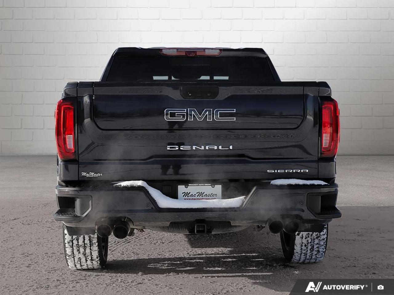 2023 GMC Sierra 1500 Crew Cab Short Box 4-Wheel Drive Denali Ultimate Photo3