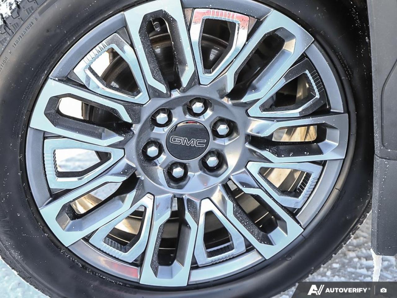 2023 GMC Sierra 1500 Crew Cab Short Box 4-Wheel Drive Denali Ultimate Photo