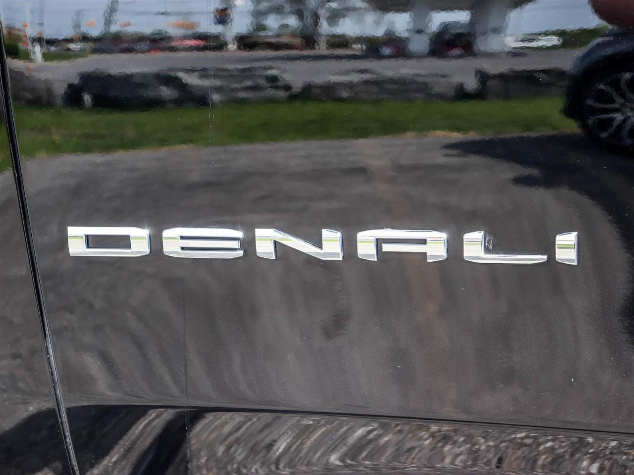 2021 GMC Yukon XL Denali 4x4 Photo