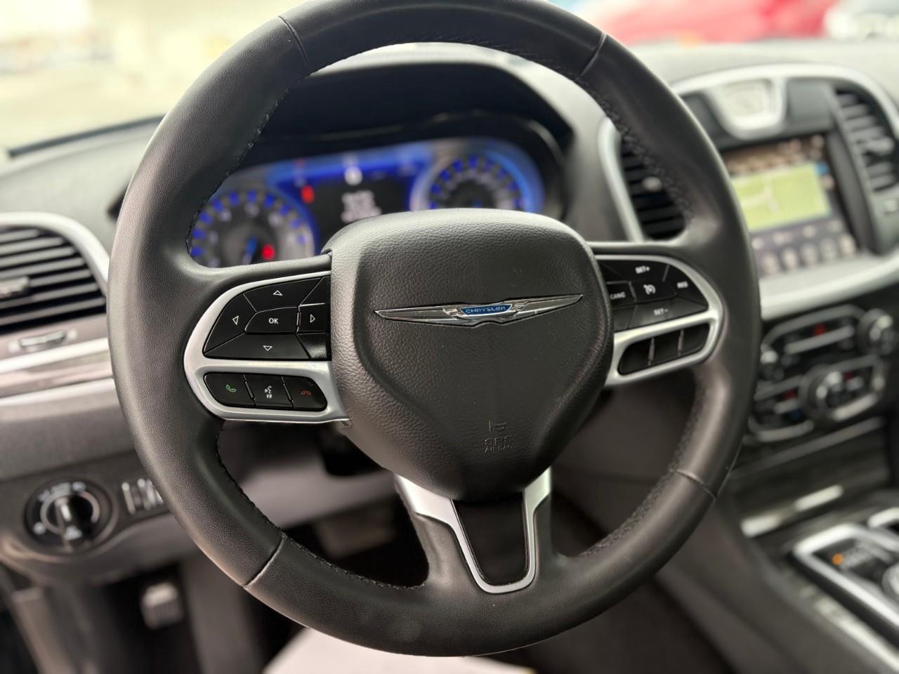 2022 Chrysler 300 Touring L 4dr Rear-Wheel Drive Sedan Photo