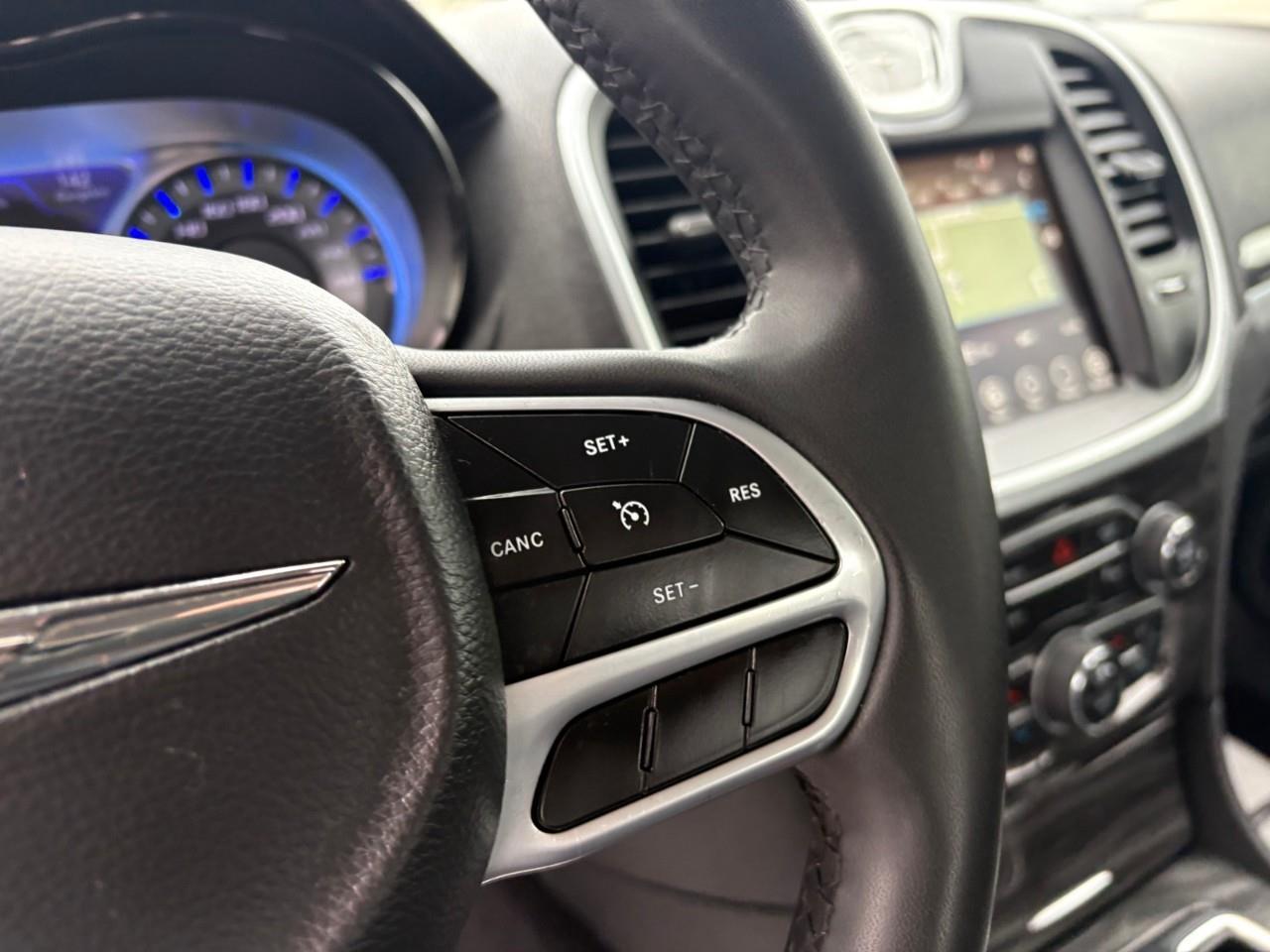 2022 Chrysler 300 Touring L 4dr Rear-Wheel Drive Sedan Photo