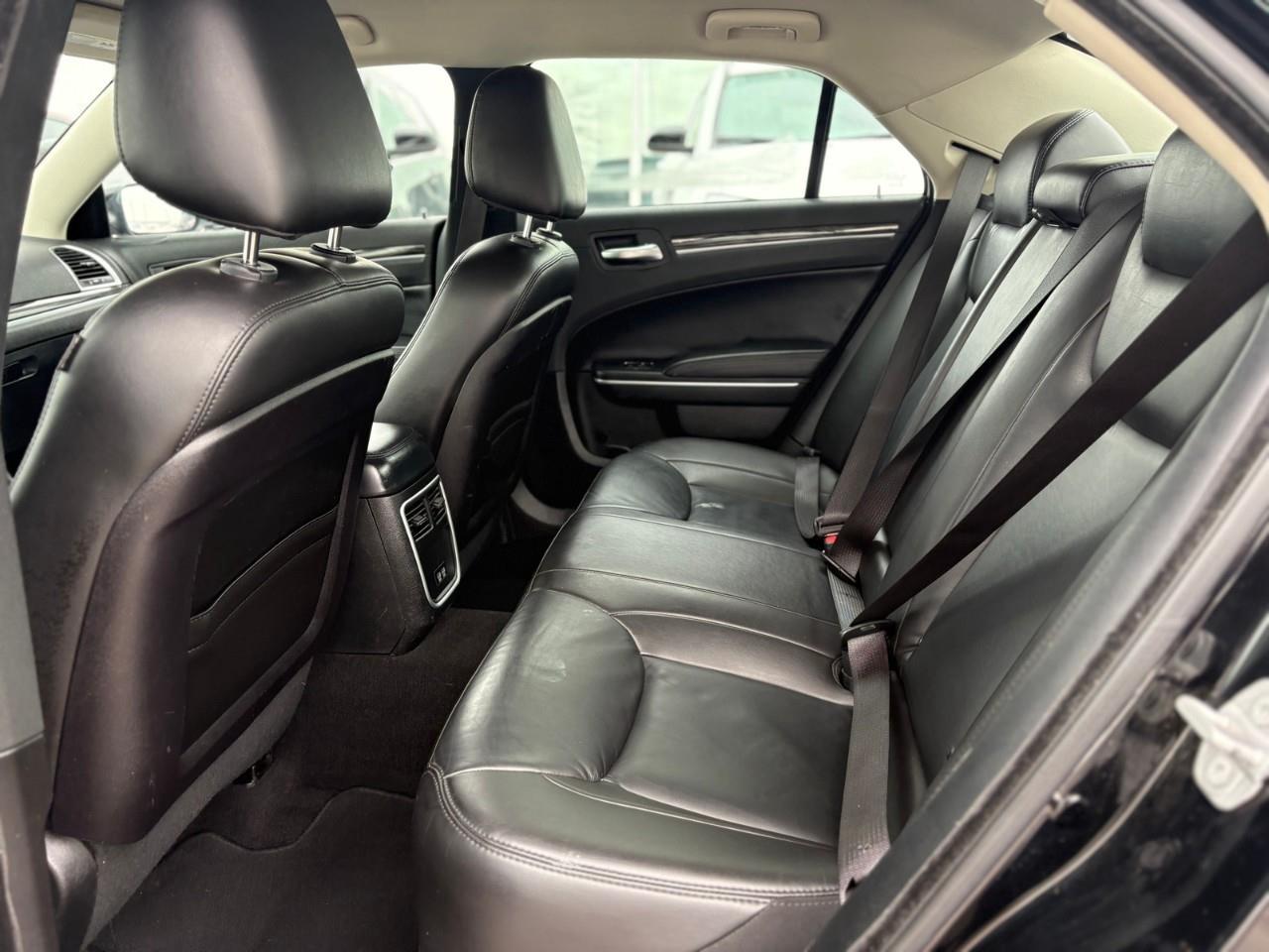 2022 Chrysler 300 Touring L 4dr Rear-Wheel Drive Sedan Photo