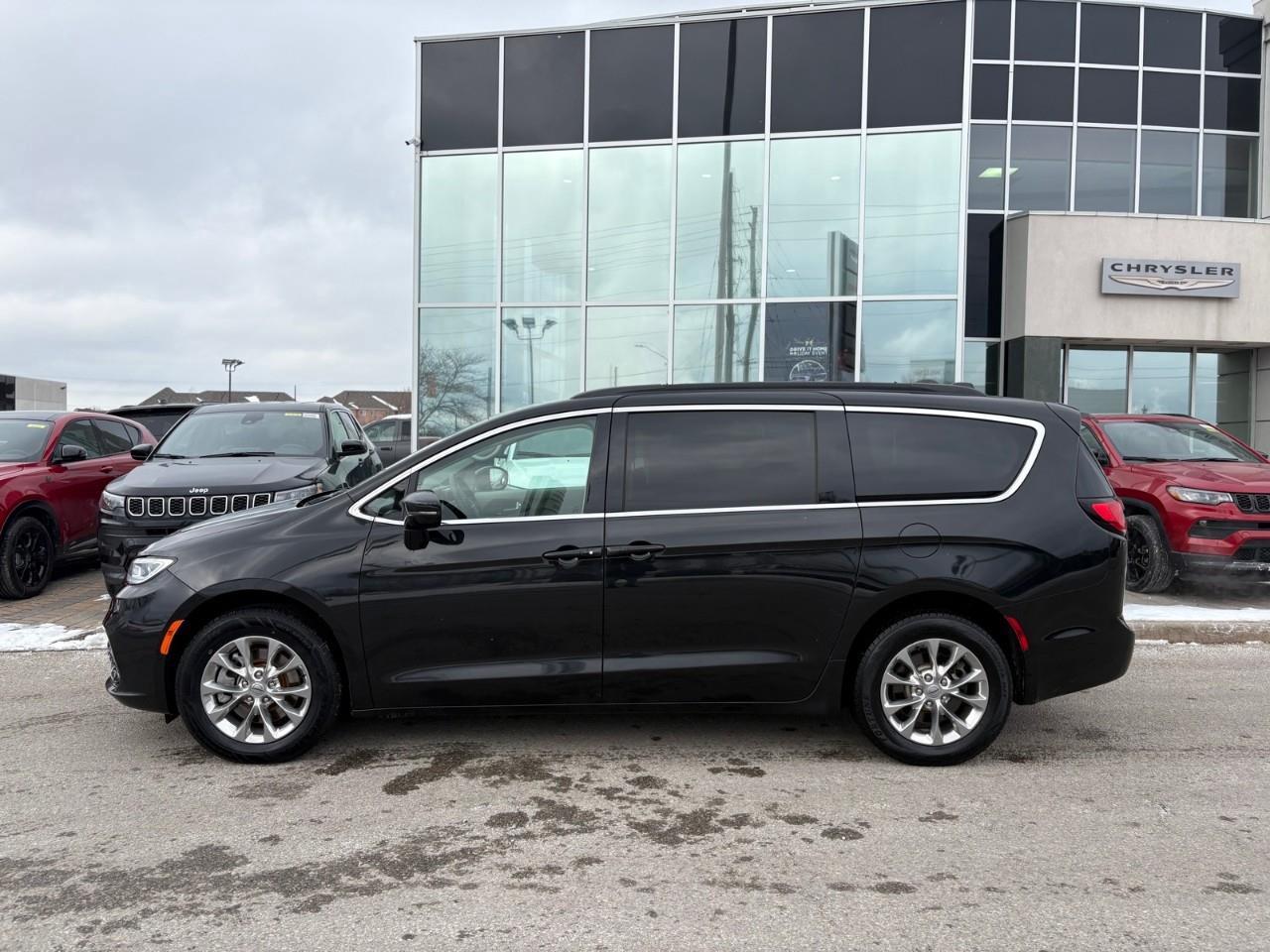 2022 Chrysler Pacifica Touring L All-Wheel Drive Passenger Van Photo