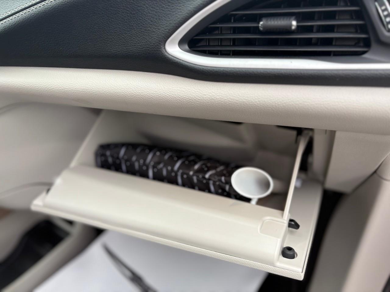 2022 Chrysler Pacifica Touring L All-Wheel Drive Passenger Van Photo