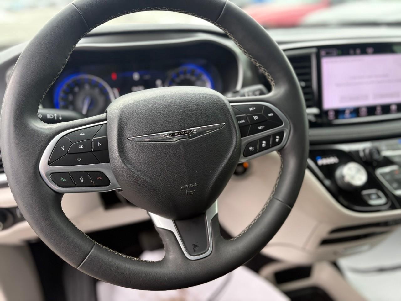 2022 Chrysler Pacifica Touring L All-Wheel Drive Passenger Van Photo