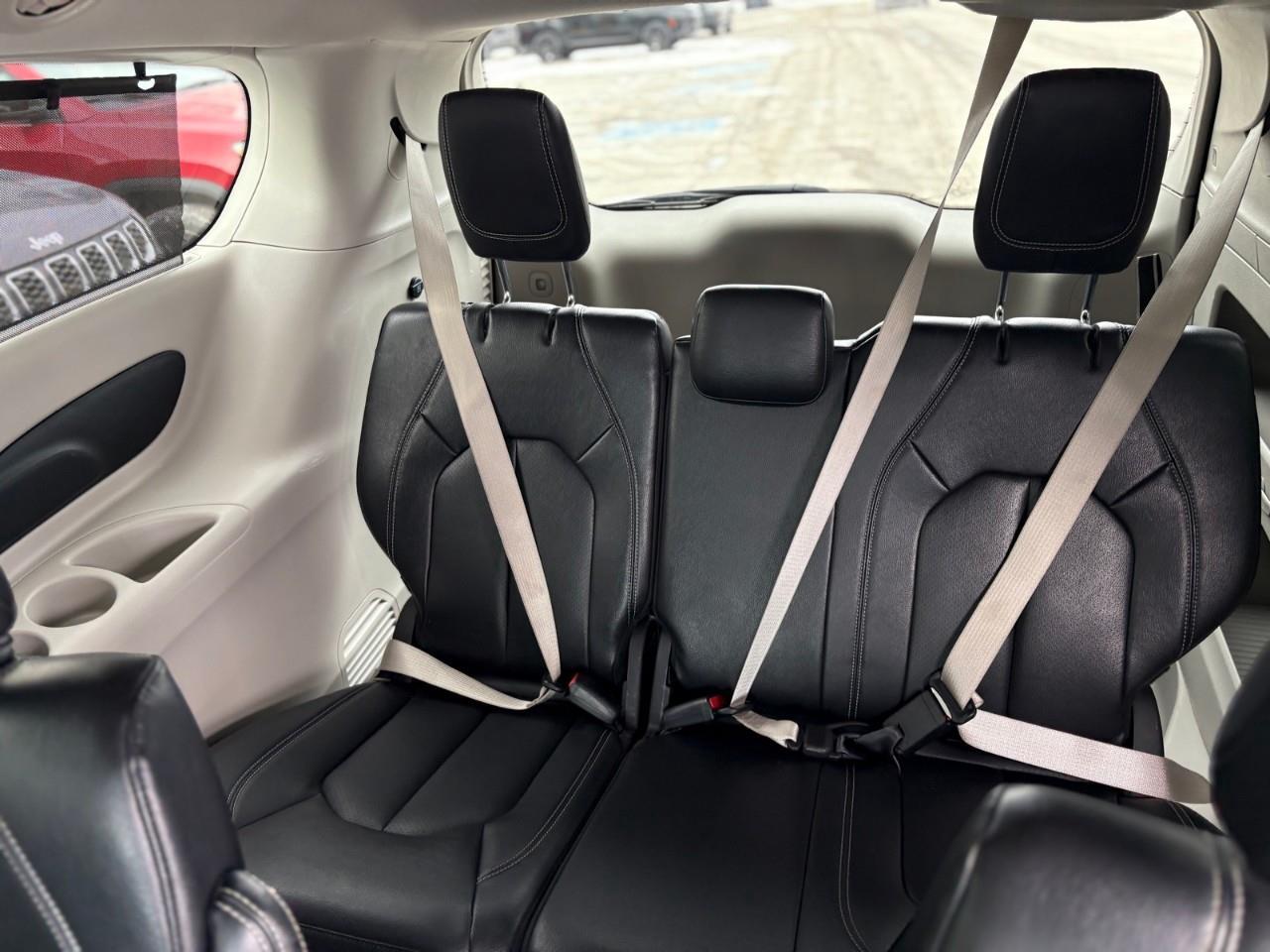 2022 Chrysler Pacifica Touring L All-Wheel Drive Passenger Van Photo