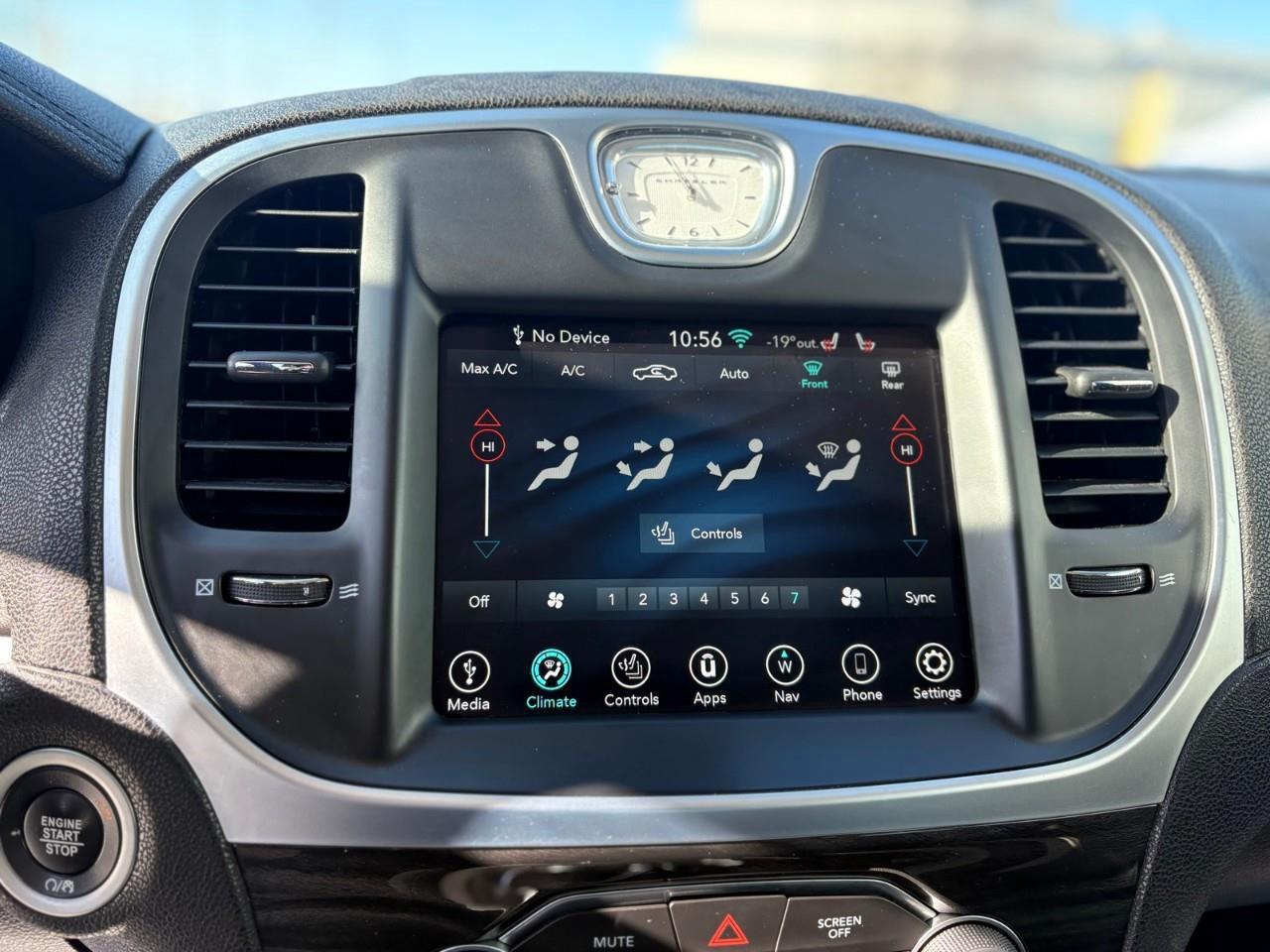 2022 Chrysler 300 Touring L 4dr Rear-Wheel Drive Sedan Photo