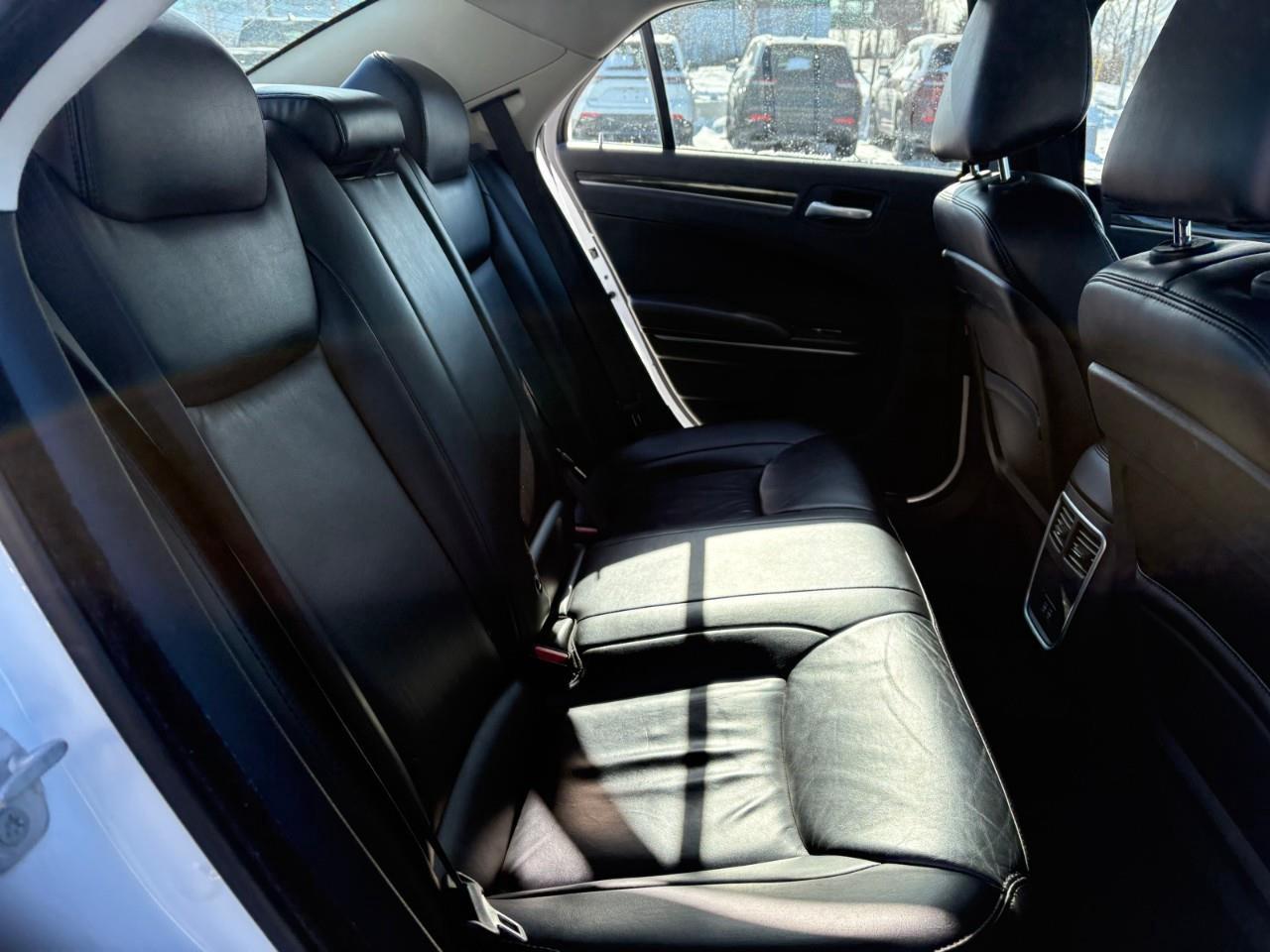 2022 Chrysler 300 Touring L 4dr Rear-Wheel Drive Sedan Photo