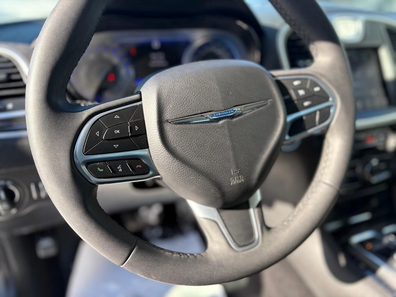 2022 Chrysler 300 Touring L 4dr Rear-Wheel Drive Sedan Photo