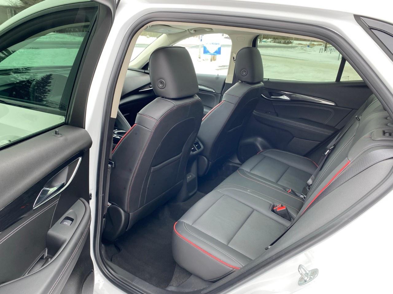 2023 Buick Envision AWD 4dr Essence Photo