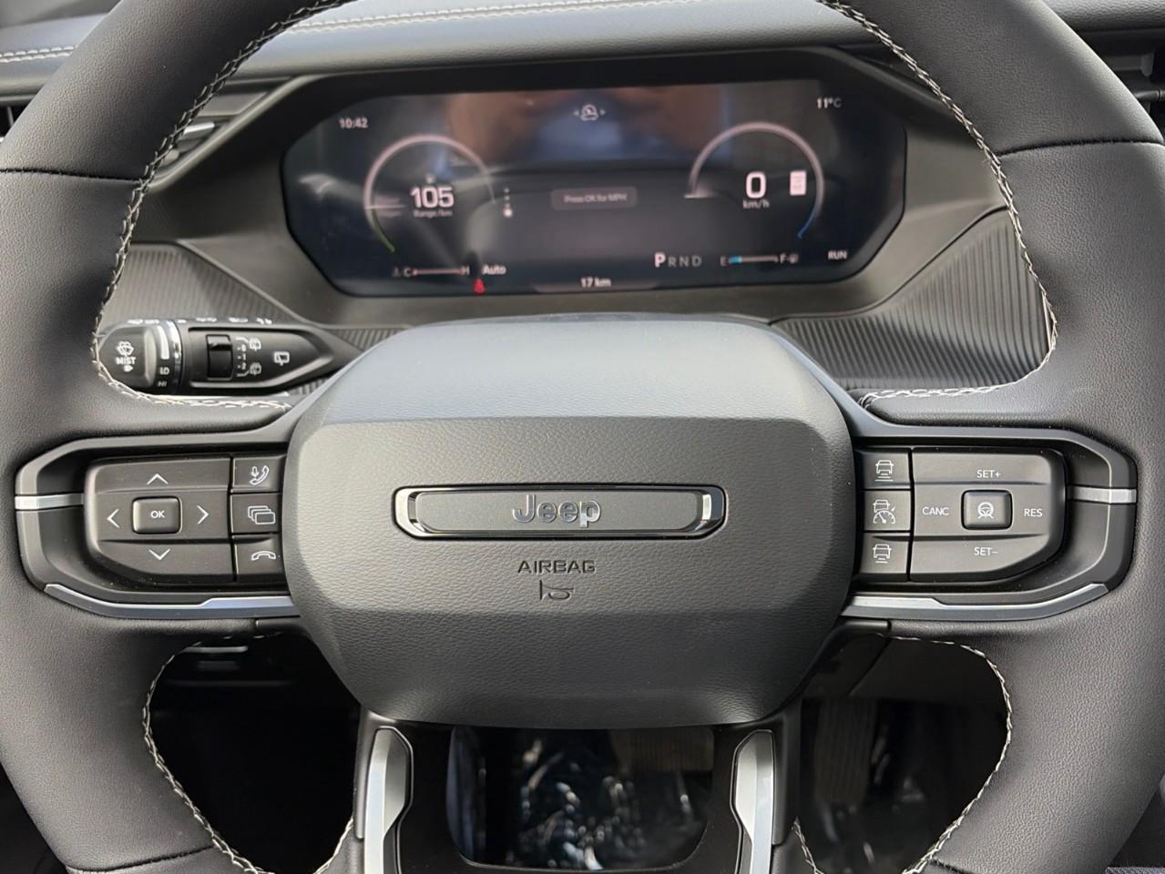2026 Jeep Cherokee Overland 4dr 4x4 Photo
