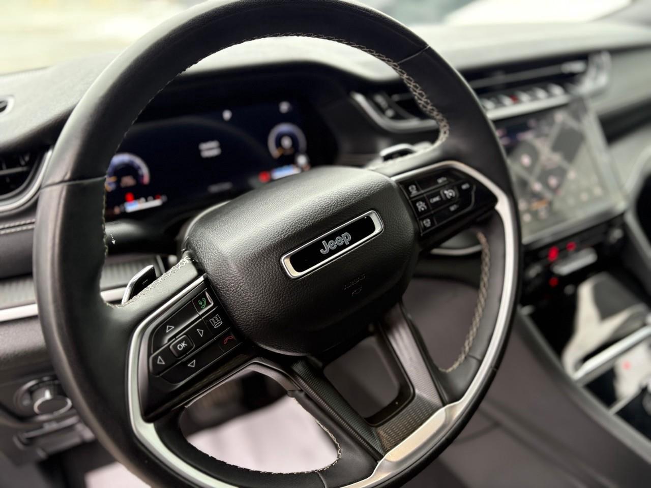 2023 Jeep Grand Cherokee Laredo 4dr 4x4 Photo