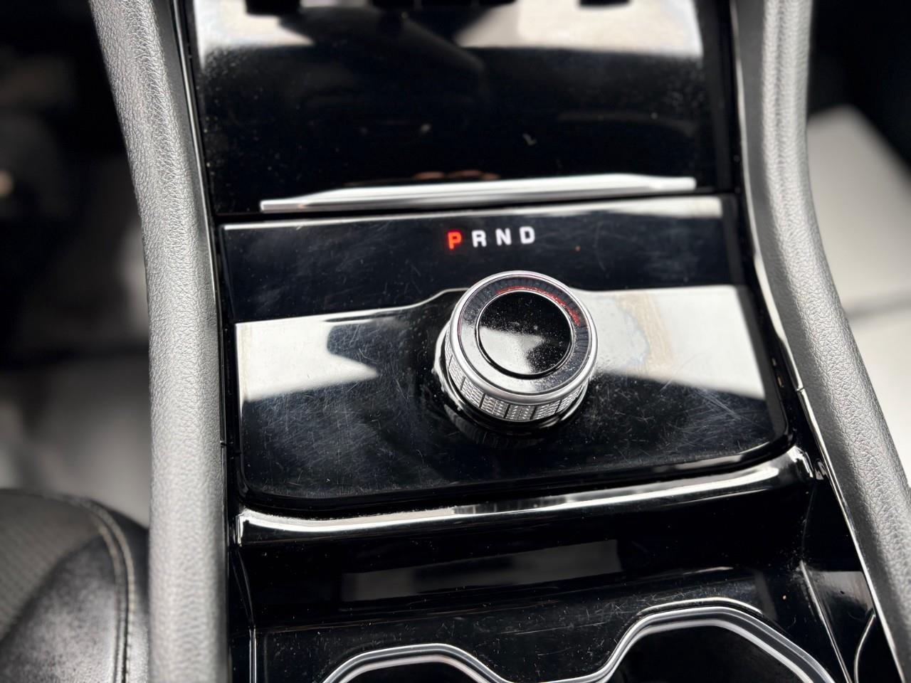 2023 Jeep Grand Cherokee Laredo 4dr 4x4 Photo