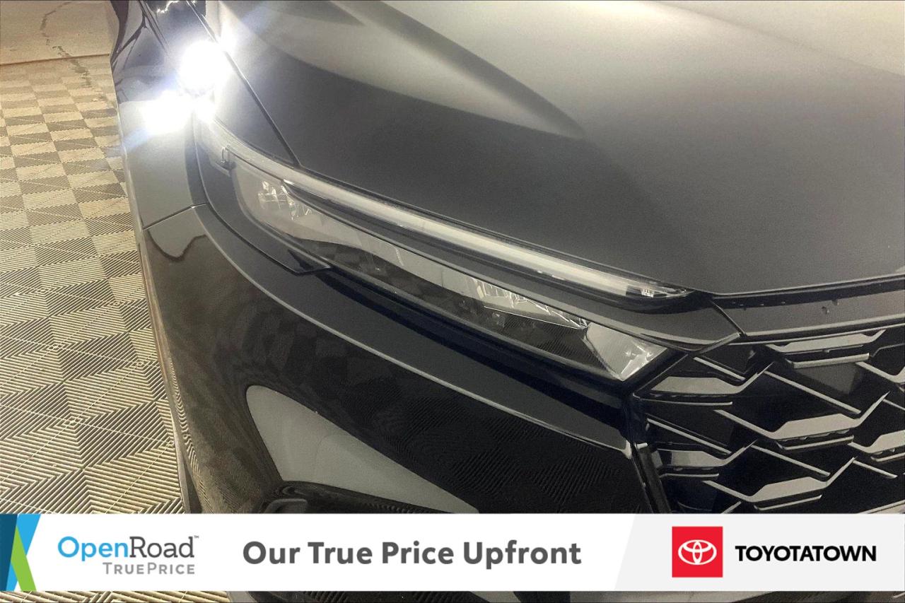 2024 Honda CR-V Hybrid TOURING! LOADED! ELIGIBLE FOR OPEN ROAD LEASING! Photo