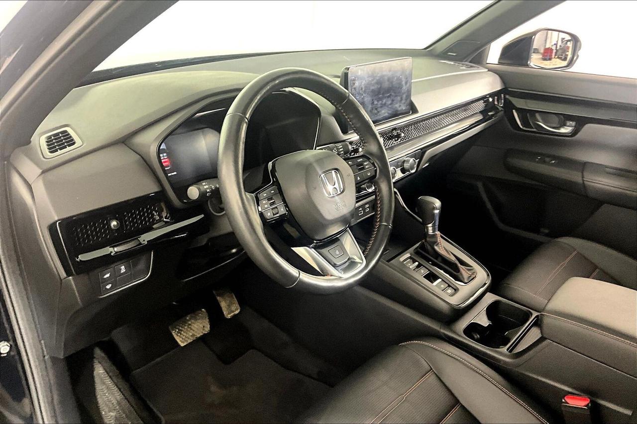 2024 Honda CR-V Hybrid Touring AWD Photo