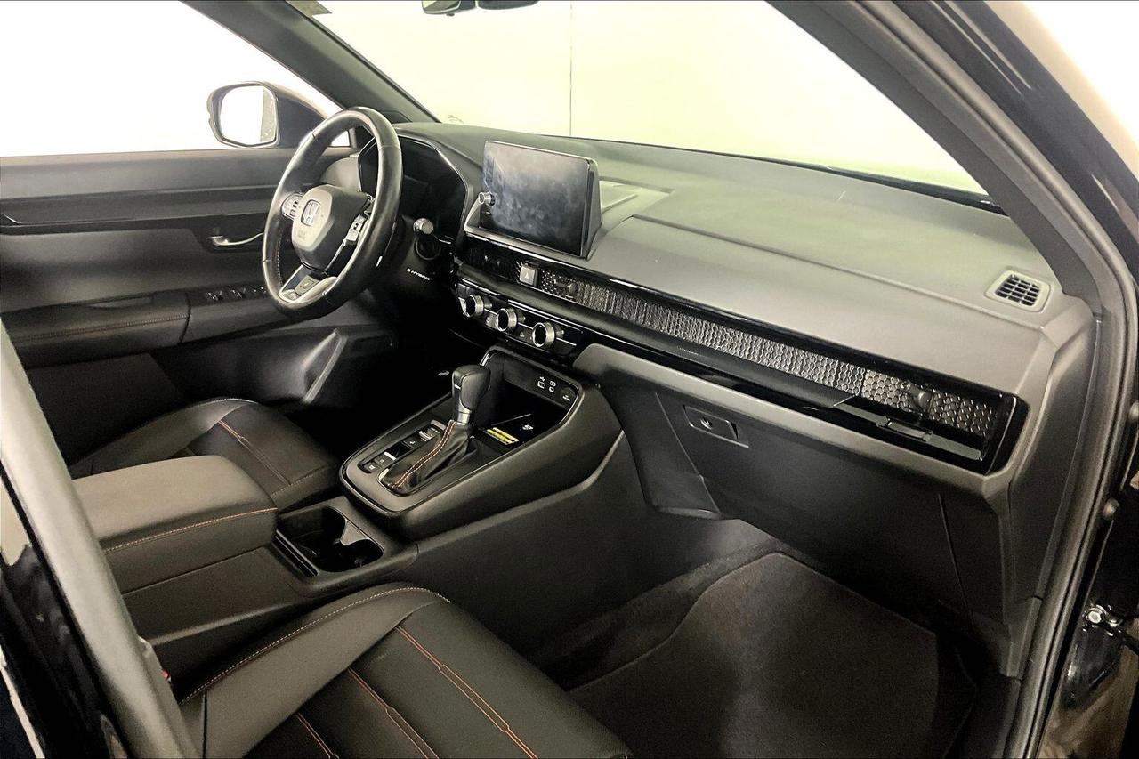 2024 Honda CR-V Hybrid Touring AWD Photo