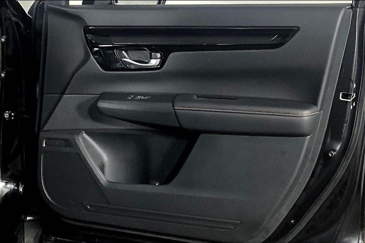 2024 Honda CR-V Hybrid Touring AWD Photo