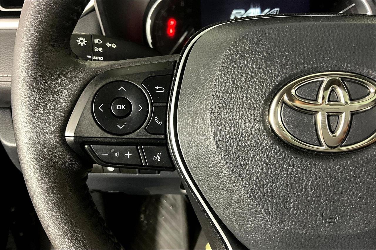 2023 Toyota RAV4 XLE AWD Photo