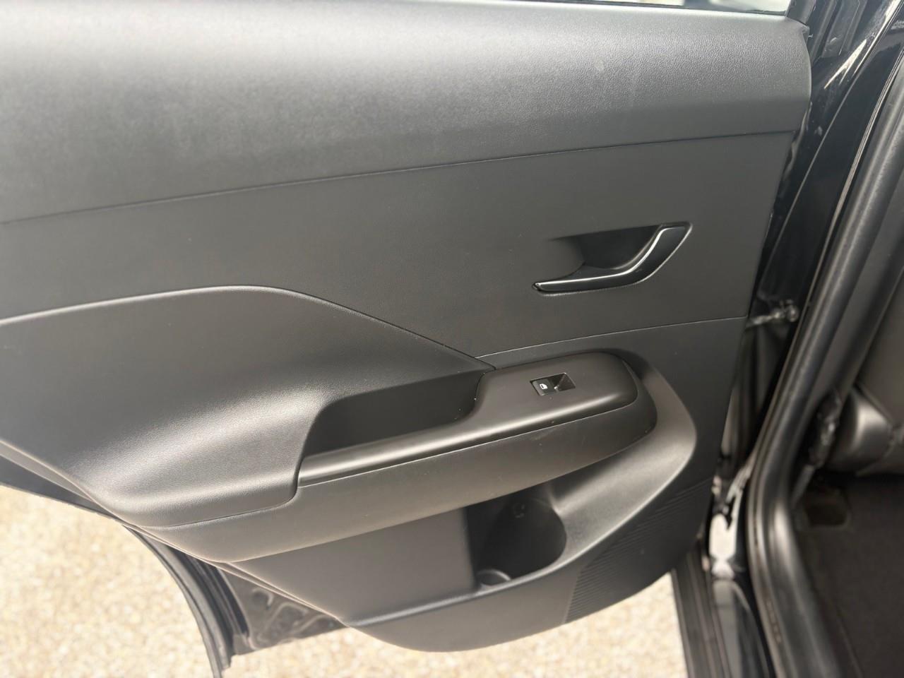 2024 Hyundai KONA 2.0L Preferred 4dr All-Wheel Drive Photo