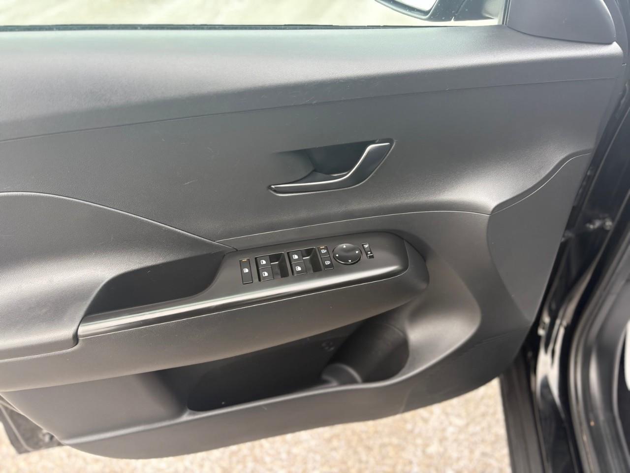 2024 Hyundai KONA 2.0L Preferred 4dr All-Wheel Drive Photo