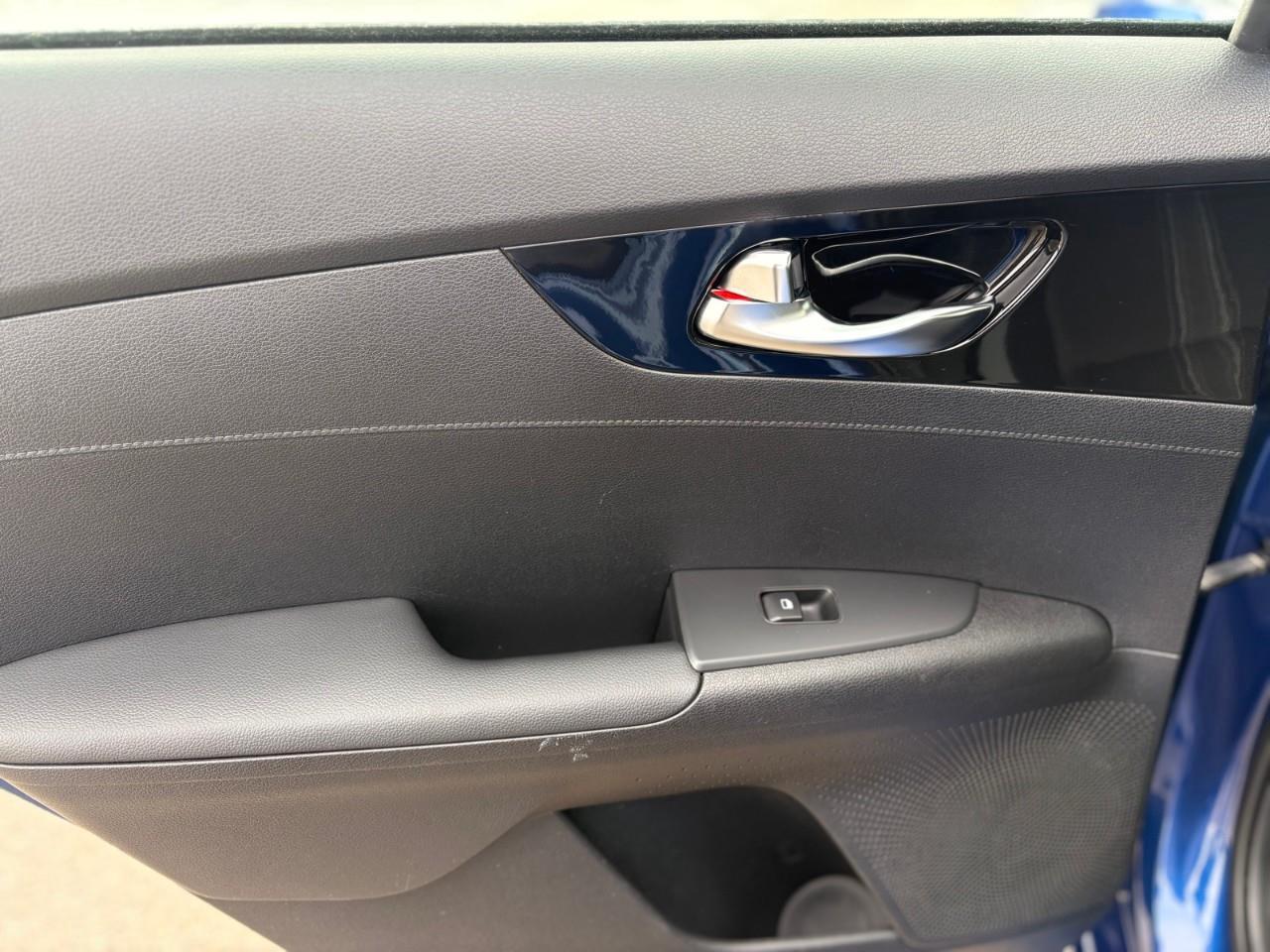 2024 Kia Forte EX Premium 4dr Sedan Photo