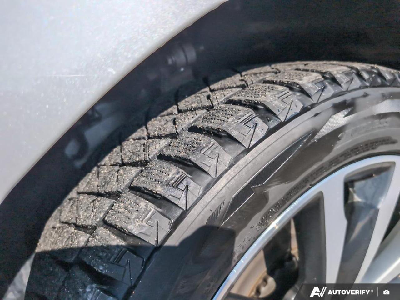 2024 Land Rover Range Rover Velar P340 Dynamic SE 4dr All-Wheel Drive Photo