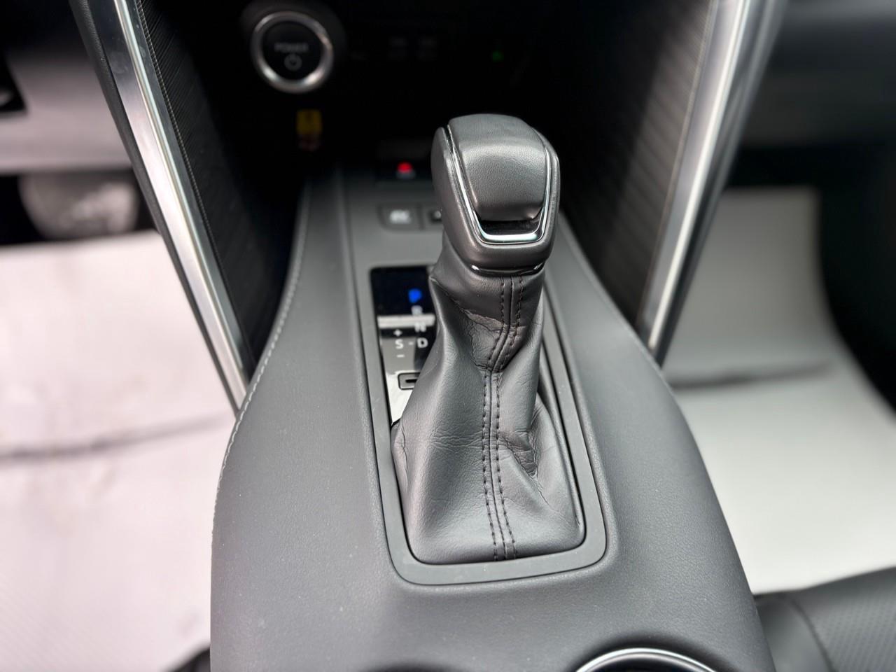 2023 Toyota Venza LE 4dr All-wheel Drive Photo