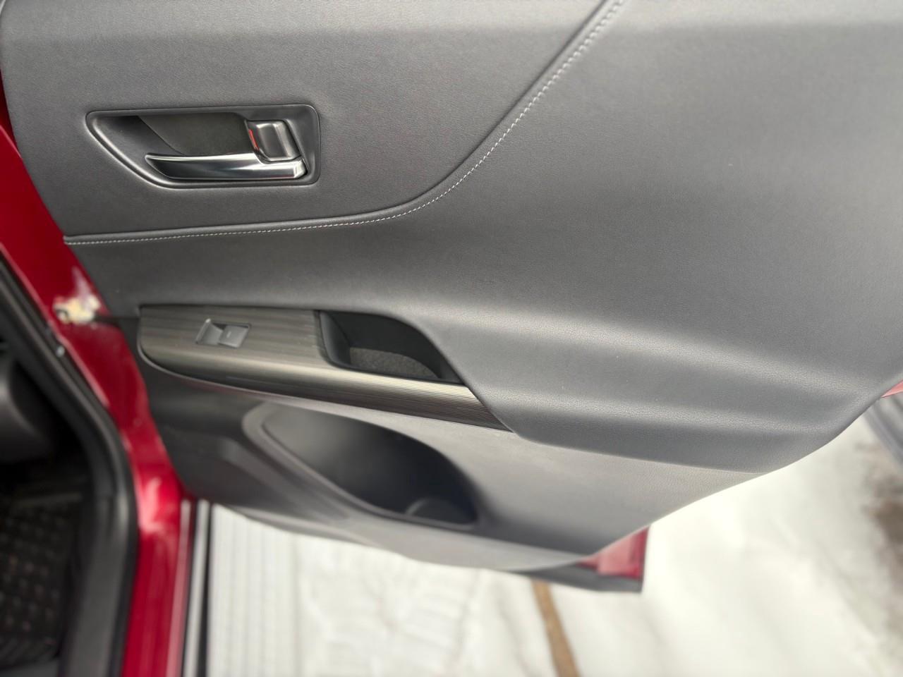 2023 Toyota Venza LE 4dr All-wheel Drive Photo