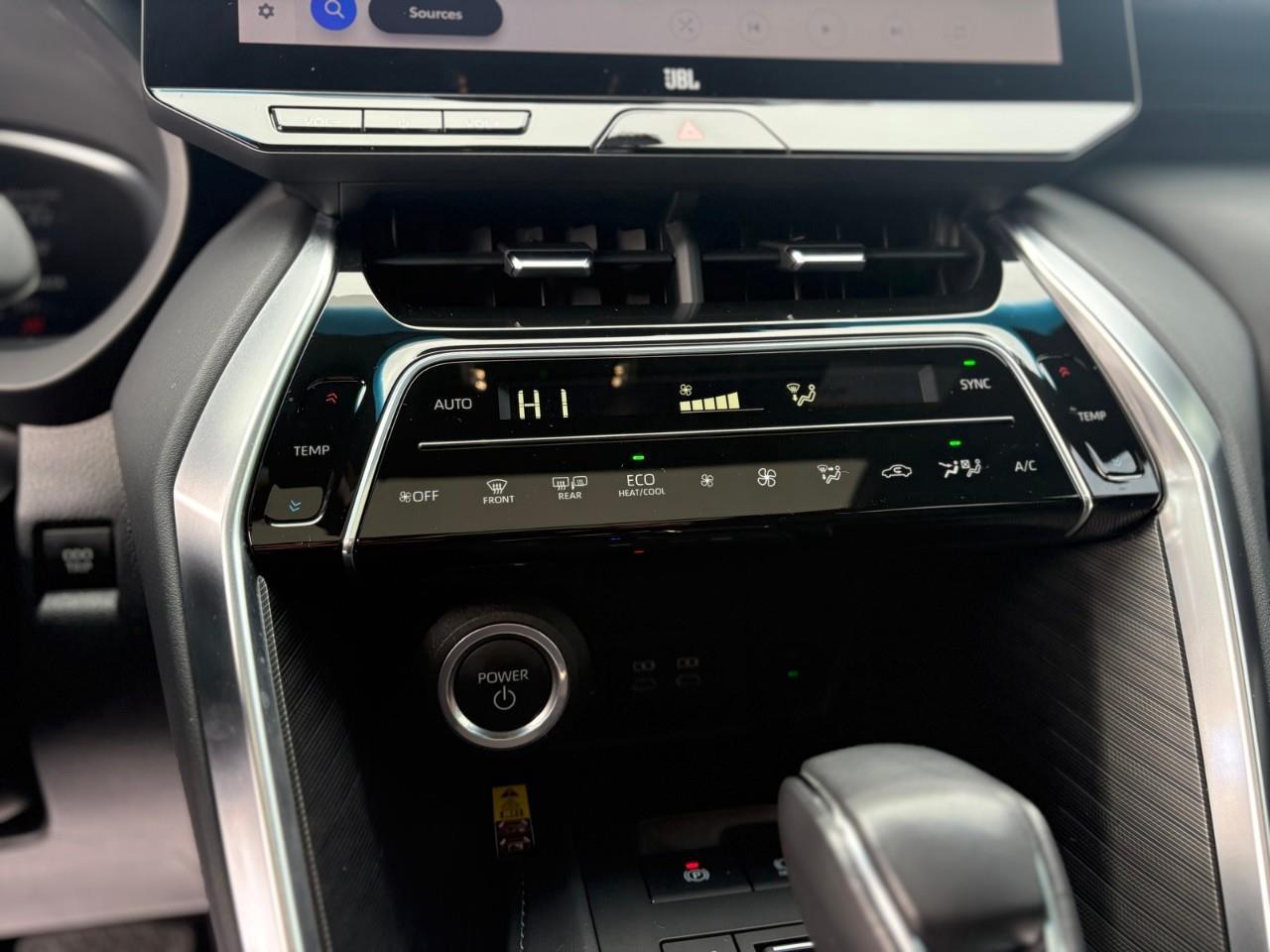2023 Toyota Venza LE 4dr All-wheel Drive Photo